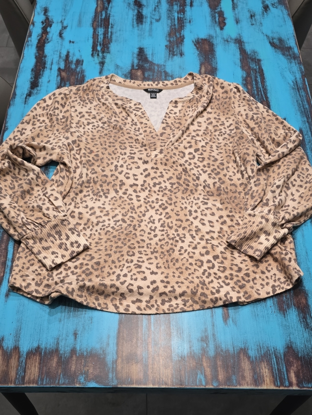 Buffalo David Bitton Tan Leopard Print V-Neck Long Sleeve Tunic